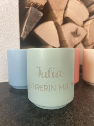 Personalisierte Tasse ohne Henkel – in  Pastellfarben